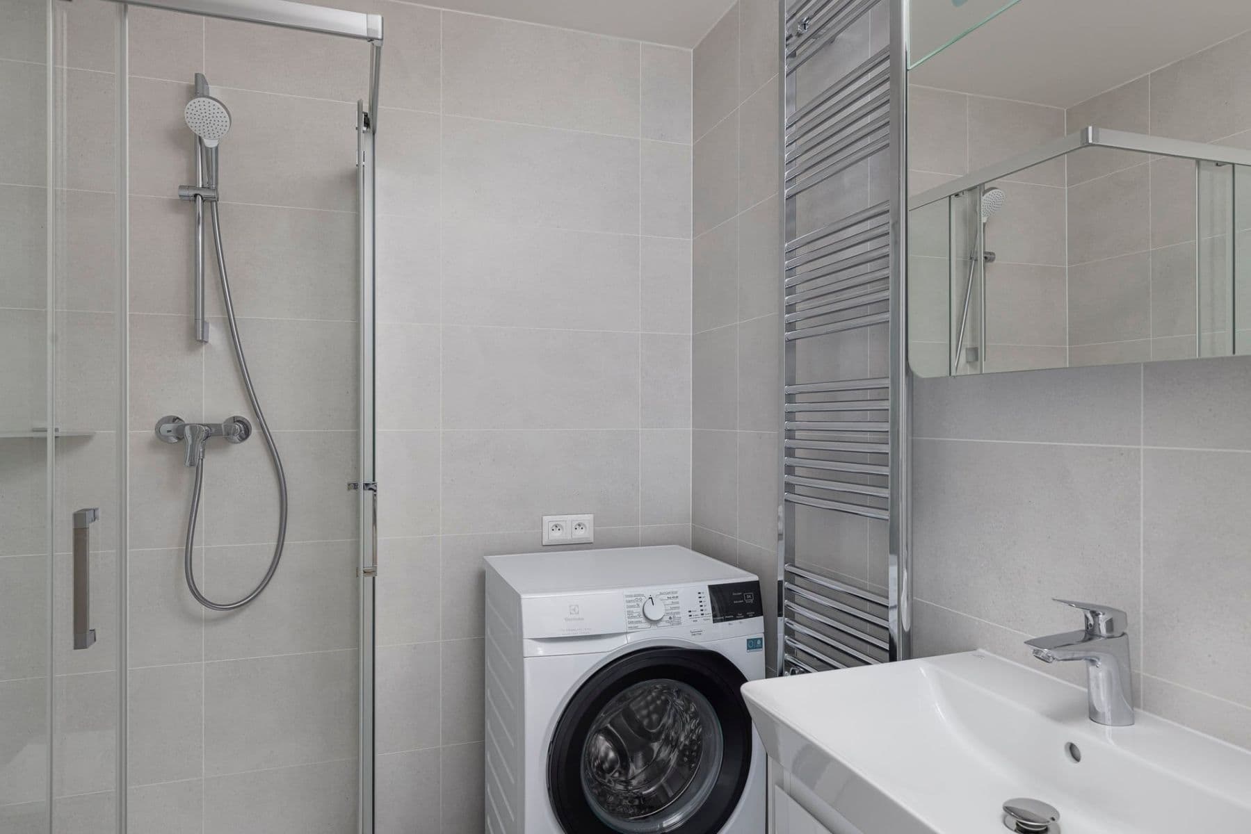 Prenájom bytu 2-izbový 47 m², Haenkeho, Praha, Praha Prenájom bytu 2-izbový 47 m², Haenkeho, Praha, Praha
