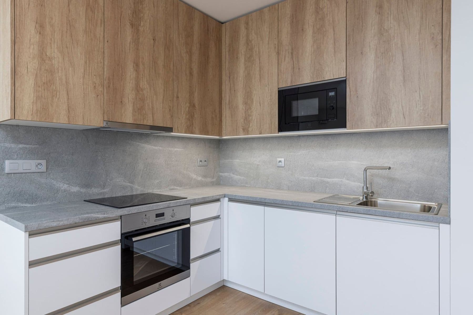 Prenájom bytu 2-izbový 56 m², Nebřenická, Praha, Praha Prenájom bytu 2-izbový 56 m², Nebřenická, Praha, Praha