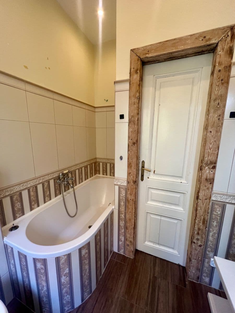 Prenájom bytu 2-izbový 57 m², Mladějovského, Mariánské Lázně, Karlovarský kraj Prenájom bytu 2-izbový 57 m², Mladějovského, Mariánské Lázně, Karlovarský kraj