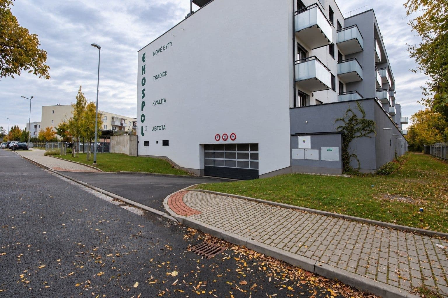 Prenájom bytu 1-izbový 30 m², Františka Diviše, Praha, Praha Prenájom bytu 1-izbový 30 m², Františka Diviše, Praha, Praha