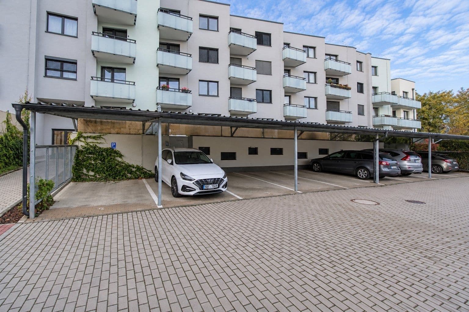 Prenájom bytu 1-izbový 30 m², Františka Diviše, Praha, Praha Prenájom bytu 1-izbový 30 m², Františka Diviše, Praha, Praha