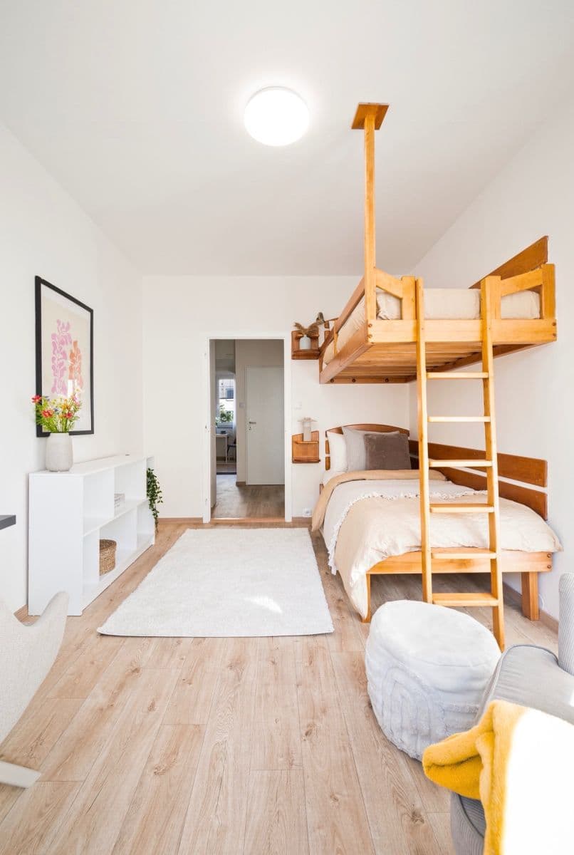 Predaj bytu 4-izbový 72 m², Družební, Olomouc, Olomoucký kraj Predaj bytu 4-izbový 72 m², Družební, Olomouc, Olomoucký kraj