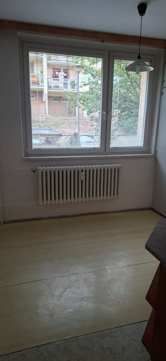 Prenájom bytu 2-izbový 56 m², Jar. Haška, Třebíč, Kraj Vysočina Prenájom bytu 2-izbový 56 m², Jar. Haška, Třebíč, Kraj Vysočina