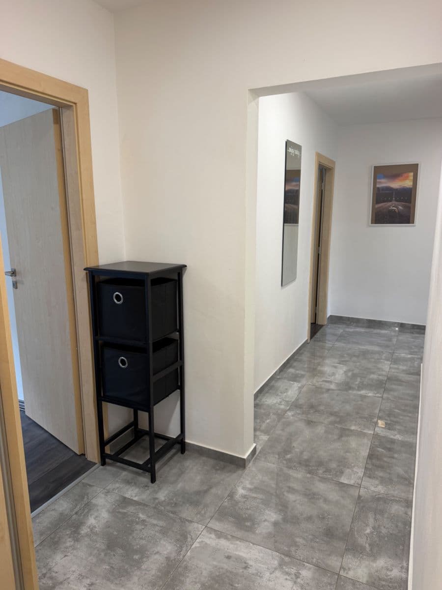 Prenájom bytu 3-izbový 75 m², Na Šancích, Chrudim, Pardubický kraj Prenájom bytu 3-izbový 75 m², Na Šancích, Chrudim, Pardubický kraj