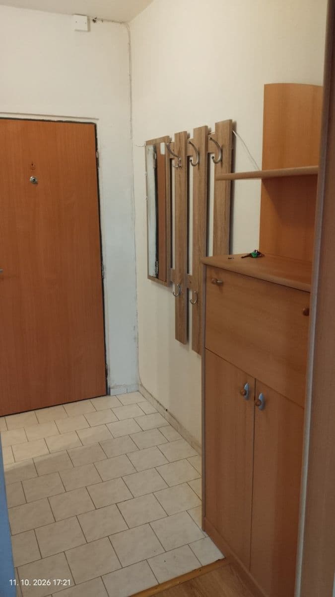 Prenájom bytu 1-izbový 23 m², Horolezecká, Praha, Praha Prenájom bytu 1-izbový 23 m², Horolezecká, Praha, Praha
