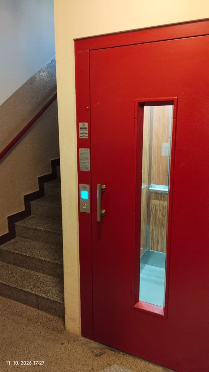 Prenájom bytu 1-izbový 23 m², Horolezecká, Praha, Praha Prenájom bytu 1-izbový 23 m², Horolezecká, Praha, Praha