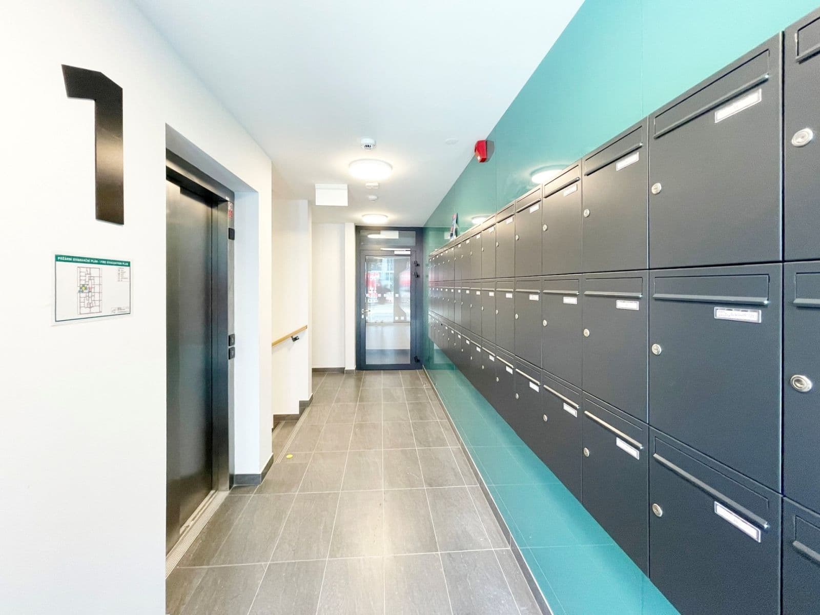 Prenájom bytu 1-izbový 32 m², Olgy Havlové, Praha, Praha Prenájom bytu 1-izbový 32 m², Olgy Havlové, Praha, Praha