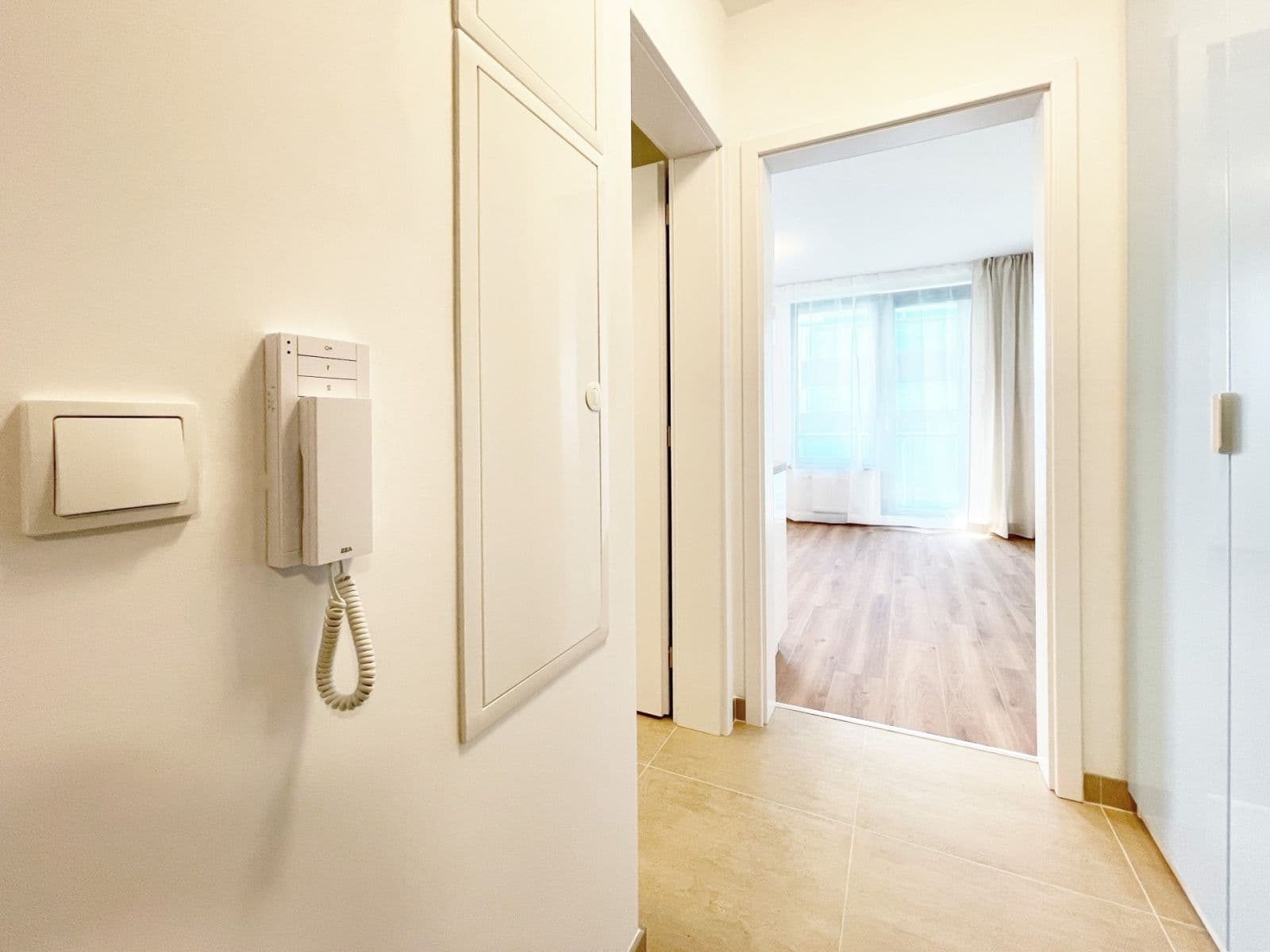 Prenájom bytu 1-izbový 32 m², Olgy Havlové, Praha, Praha Prenájom bytu 1-izbový 32 m², Olgy Havlové, Praha, Praha