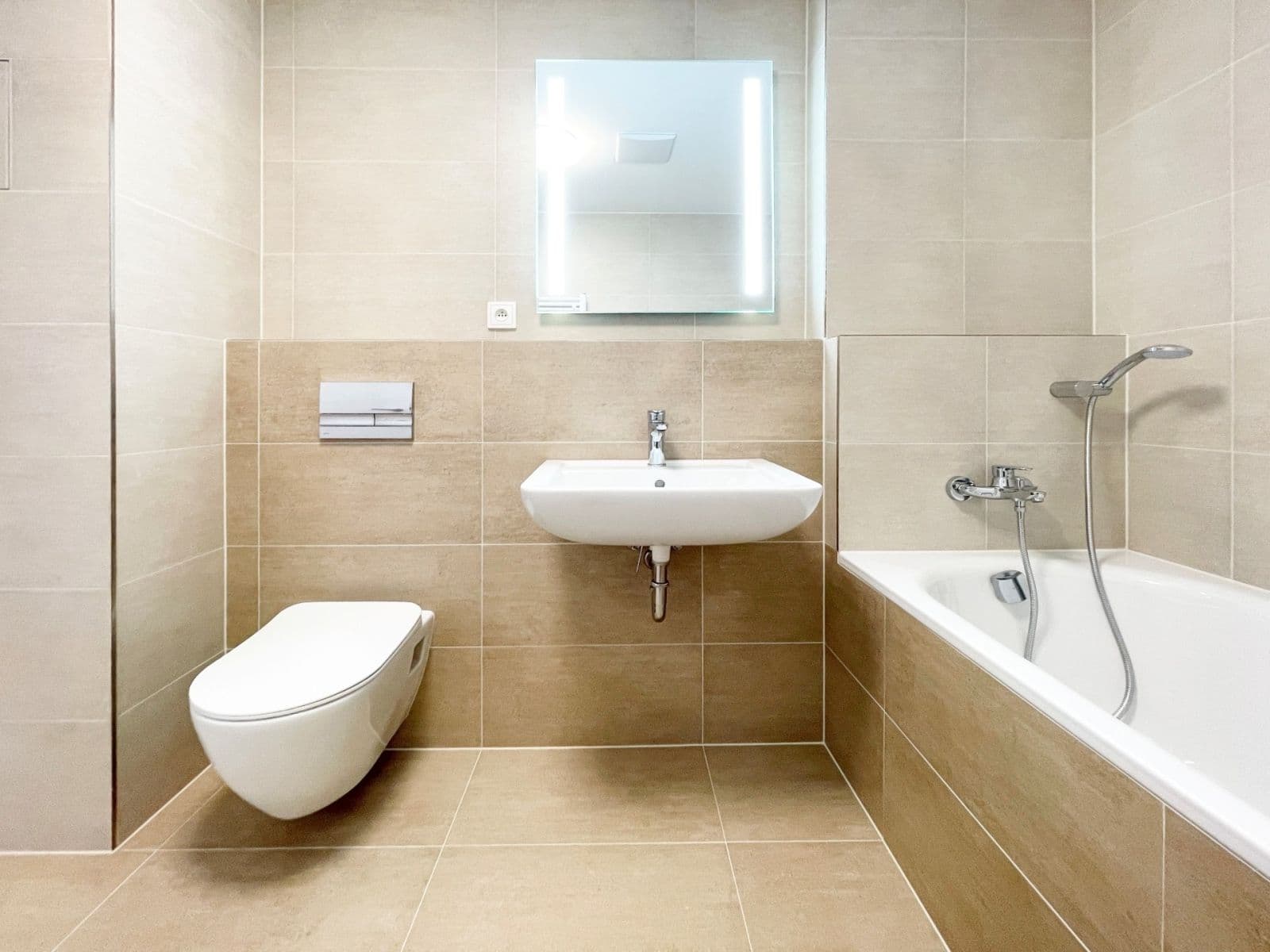 Prenájom bytu 1-izbový 32 m², Olgy Havlové, Praha, Praha Prenájom bytu 1-izbový 32 m², Olgy Havlové, Praha, Praha