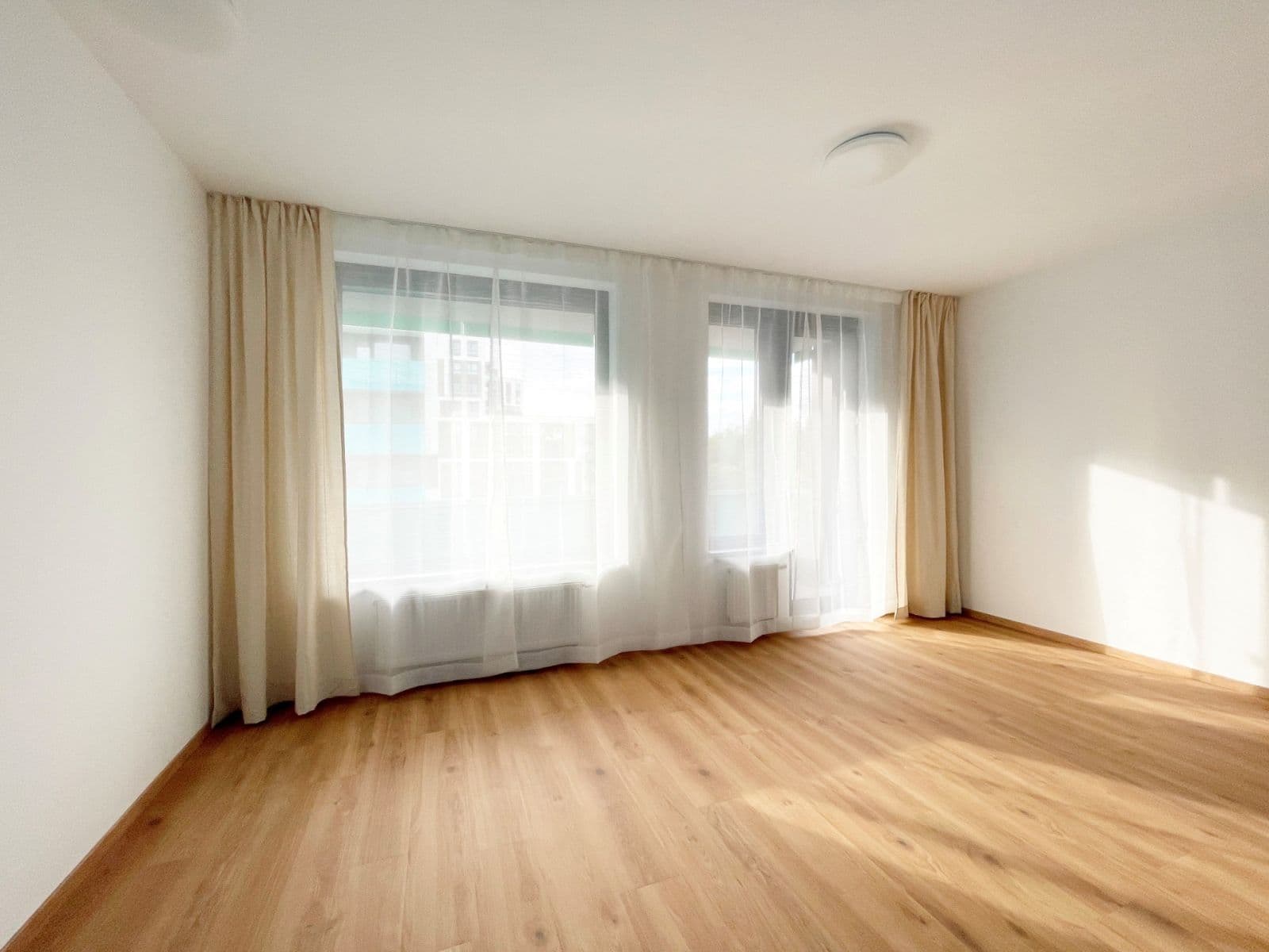 Prenájom bytu 1-izbový 32 m², Olgy Havlové, Praha, Praha Prenájom bytu 1-izbový 32 m², Olgy Havlové, Praha, Praha