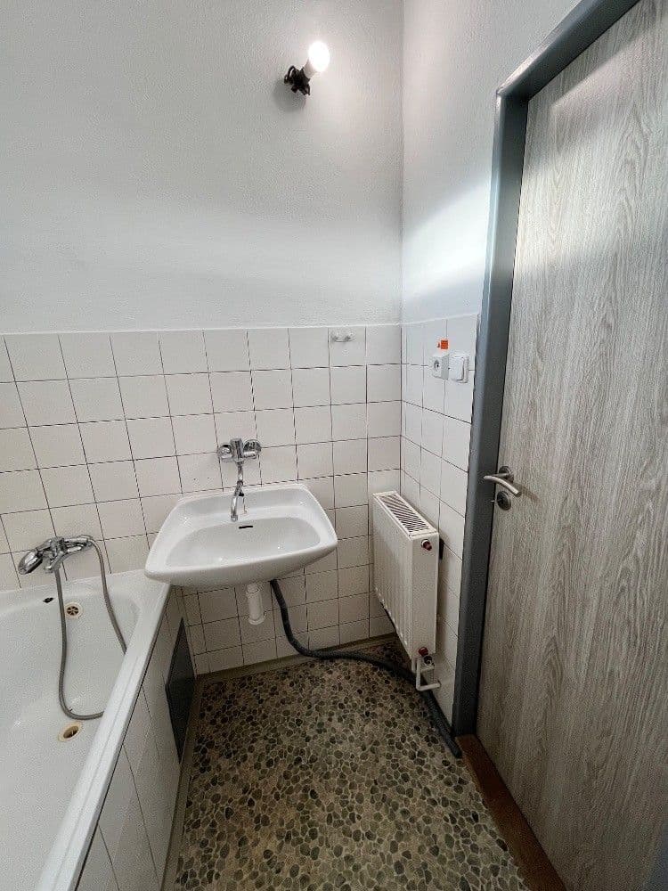 Prenájom bytu 1-izbový 35 m², Kalouskova, Rousínov, Jihomoravský kraj Prenájom bytu 1-izbový 35 m², Kalouskova, Rousínov, Jihomoravský kraj