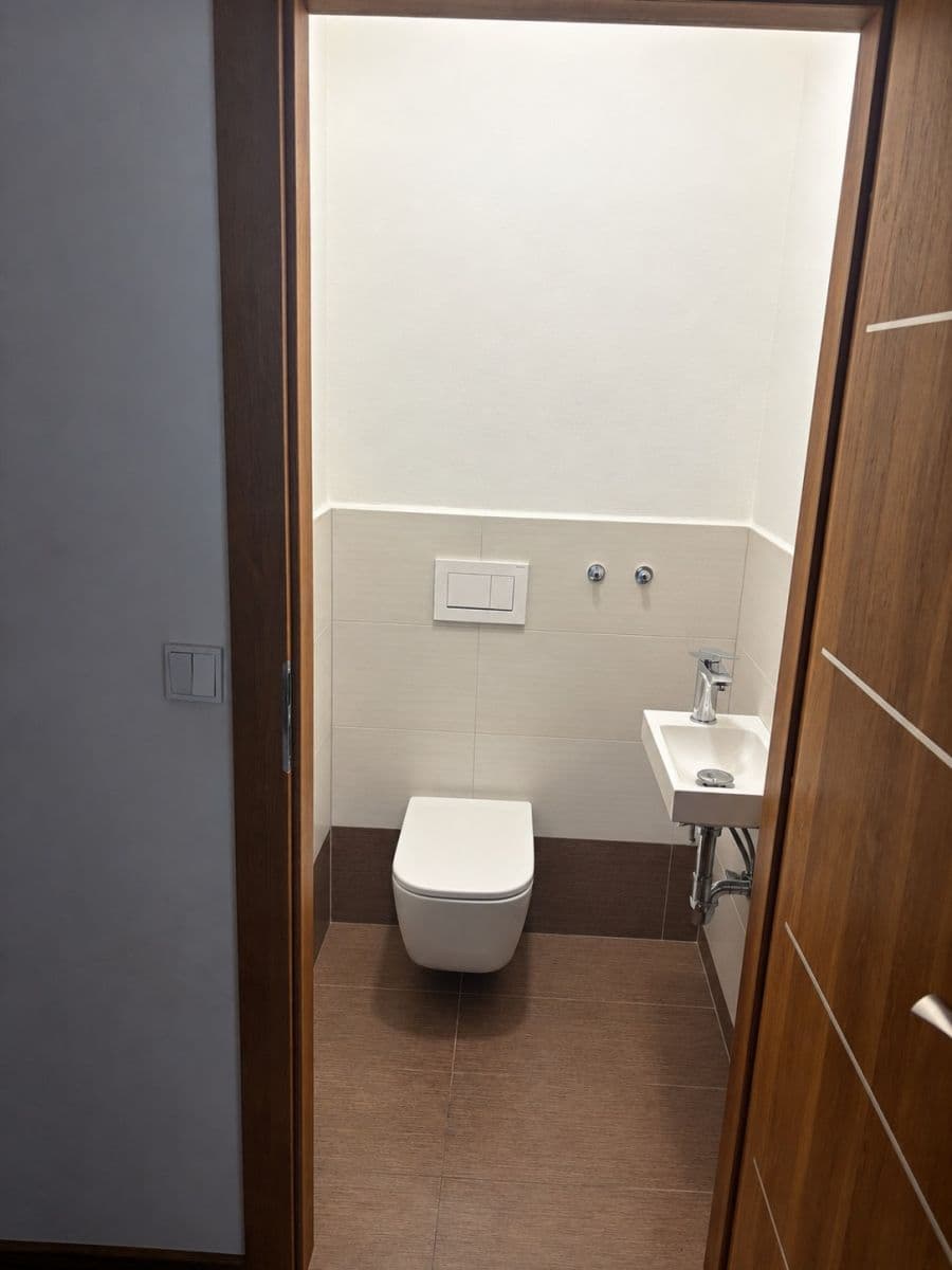 Prenájom bytu 2-izbový 50 m², Rybářská, Brno, Jihomoravský kraj Prenájom bytu 2-izbový 50 m², Rybářská, Brno, Jihomoravský kraj
