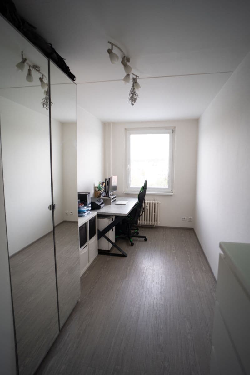 Prenájom bytu 3-izbový 72 m², Plevenská, Praha, Praha Prenájom bytu 3-izbový 72 m², Plevenská, Praha, Praha