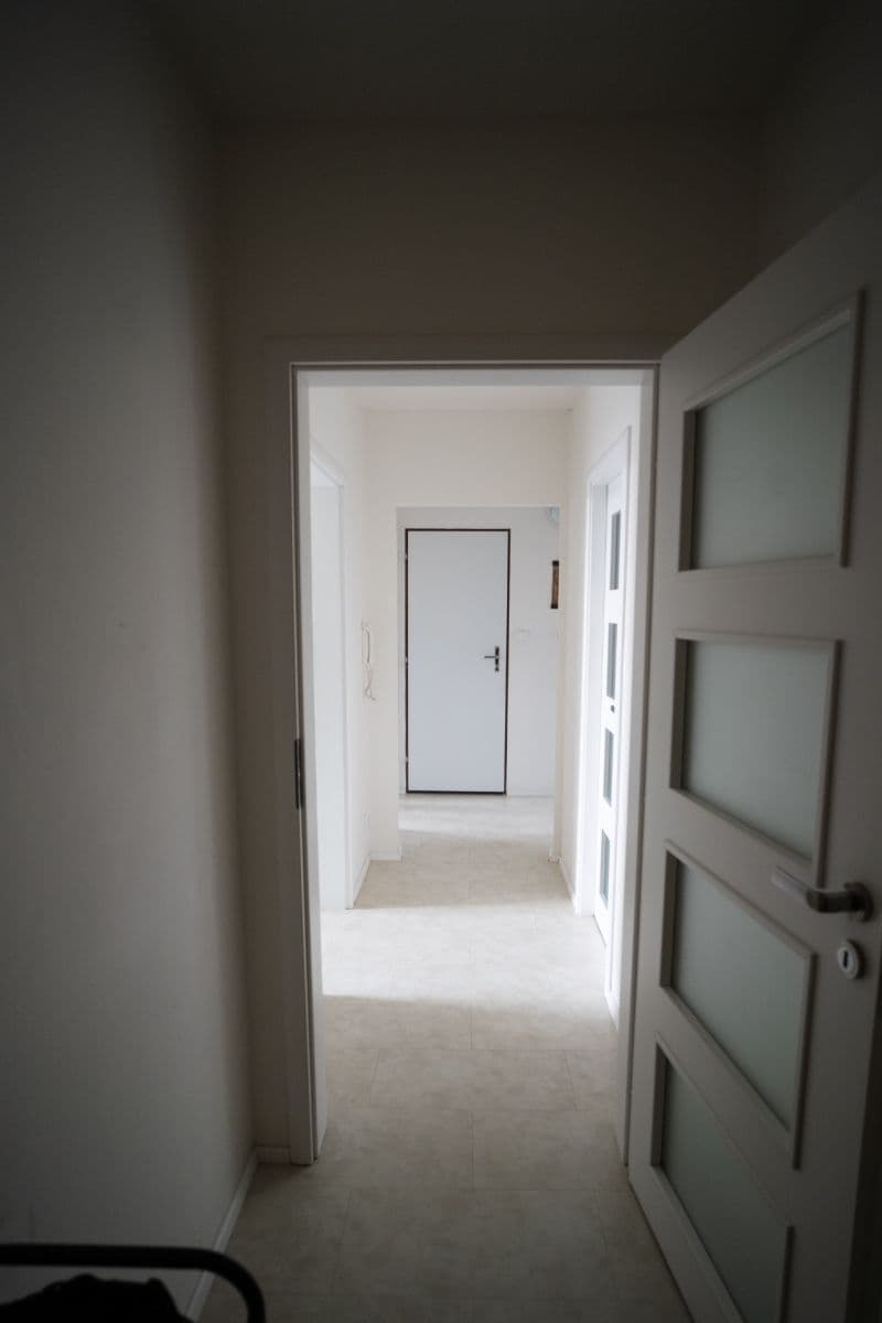 Prenájom bytu 3-izbový 72 m², Plevenská, Praha, Praha Prenájom bytu 3-izbový 72 m², Plevenská, Praha, Praha