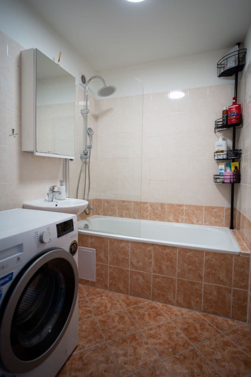 Prenájom bytu 3-izbový 72 m², Plevenská, Praha, Praha Prenájom bytu 3-izbový 72 m², Plevenská, Praha, Praha