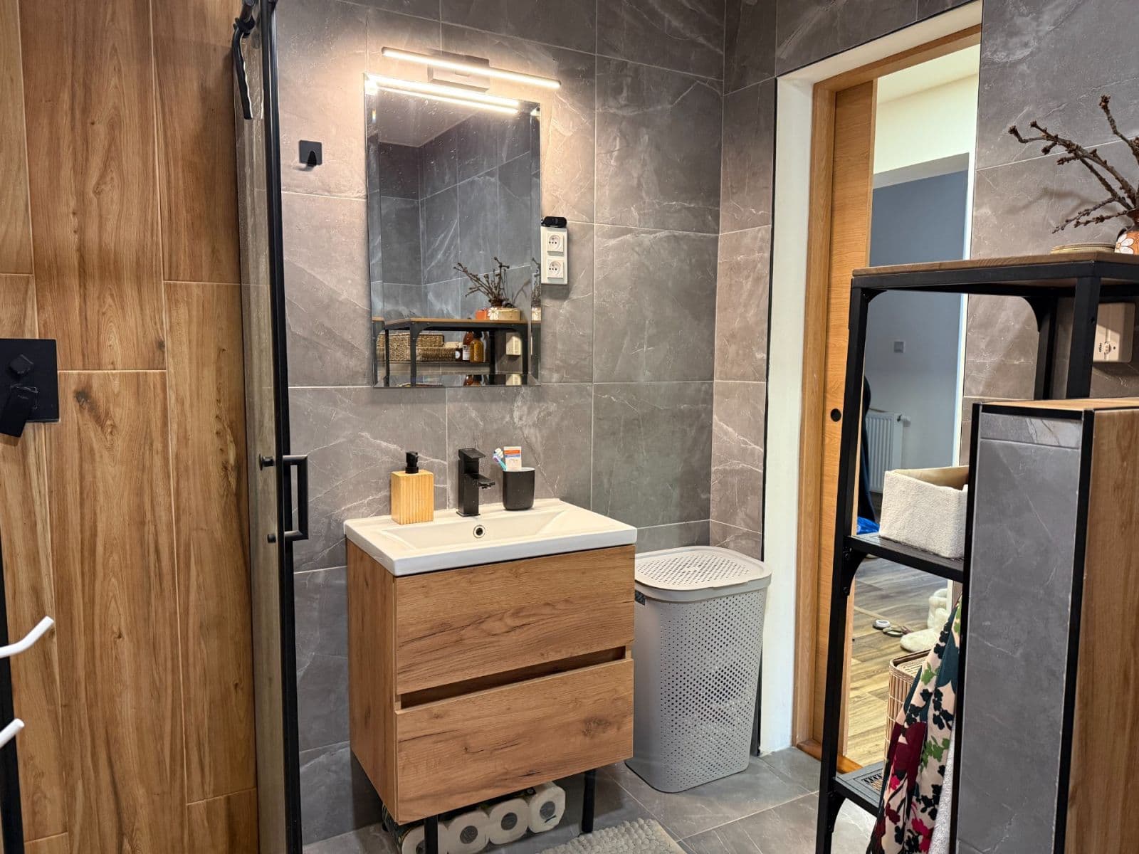 Prenájom domu 105 m², pozemok 550 m², Kamenická, Zákupy, Liberecký kraj Prenájom domu 105 m², pozemok 550 m², Kamenická, Zákupy, Liberecký kraj
