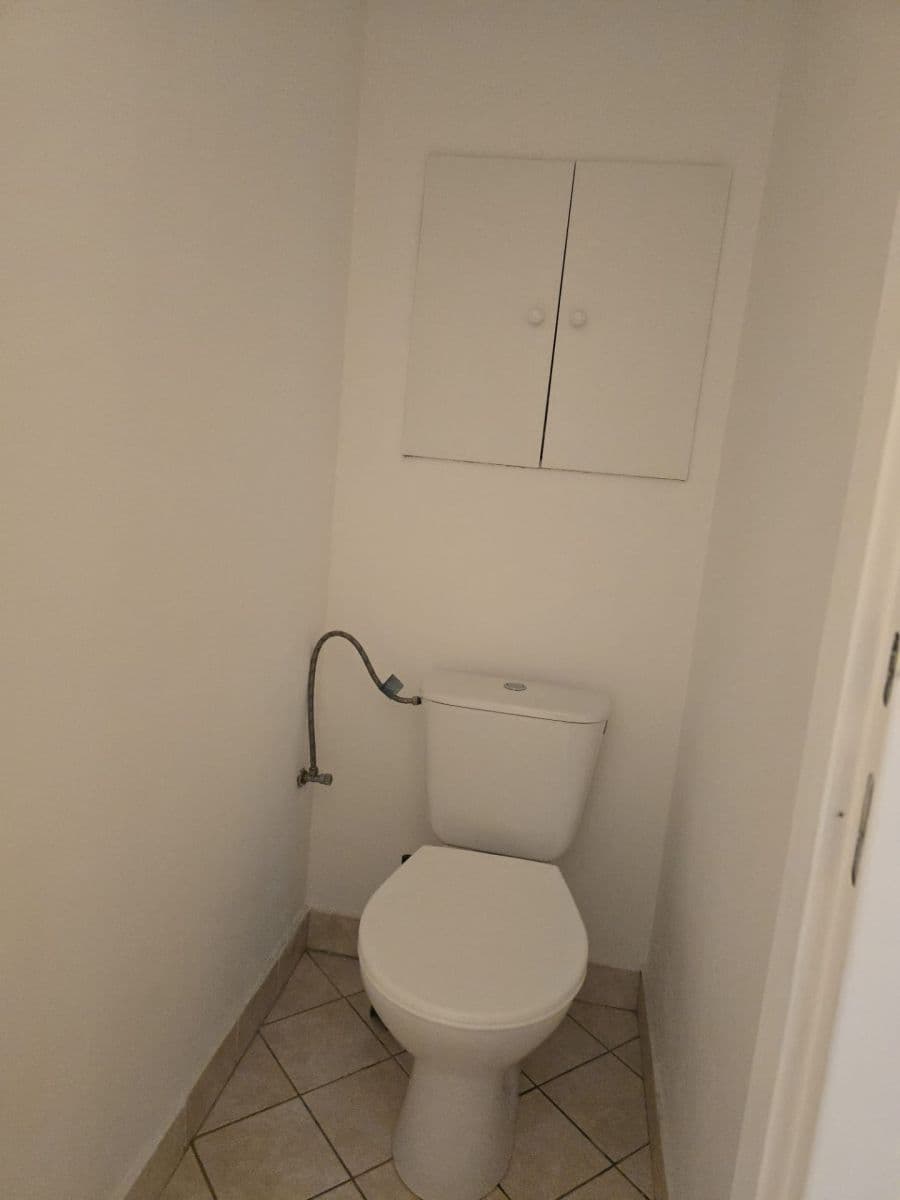 Prenájom bytu Garsoniéra 44 m², Papraďová, Ružinov, Bratislavský kraj Prenájom bytu Garsoniéra 44 m², Papraďová, Ružinov, Bratislavský kraj