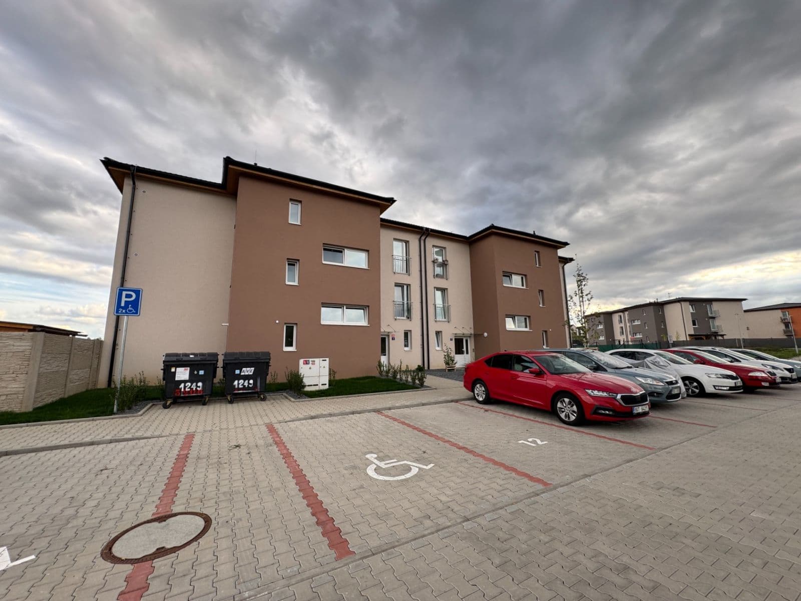 Prenájom bytu 2-izbový 41 m², Vestecká, Nehvizdy, Středočeský kraj Prenájom bytu 2-izbový 41 m², Vestecká, Nehvizdy, Středočeský kraj