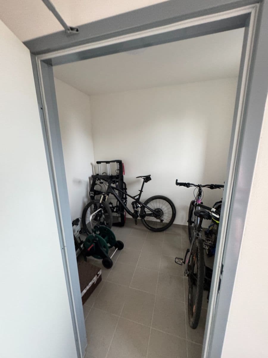 Prenájom bytu 2-izbový 41 m², Vestecká, Nehvizdy, Středočeský kraj Prenájom bytu 2-izbový 41 m², Vestecká, Nehvizdy, Středočeský kraj