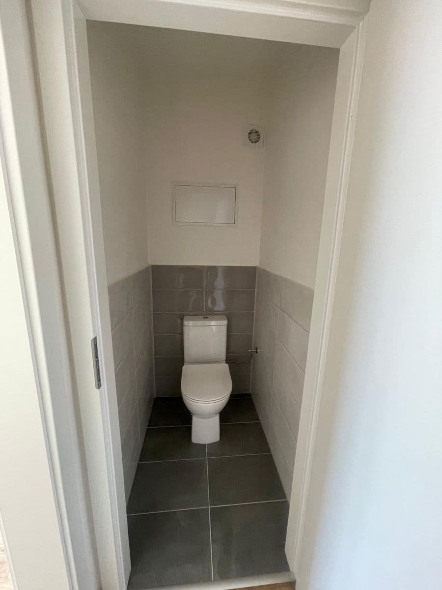 Prenájom bytu 2-izbový 41 m², Vestecká, Nehvizdy, Středočeský kraj Prenájom bytu 2-izbový 41 m², Vestecká, Nehvizdy, Středočeský kraj