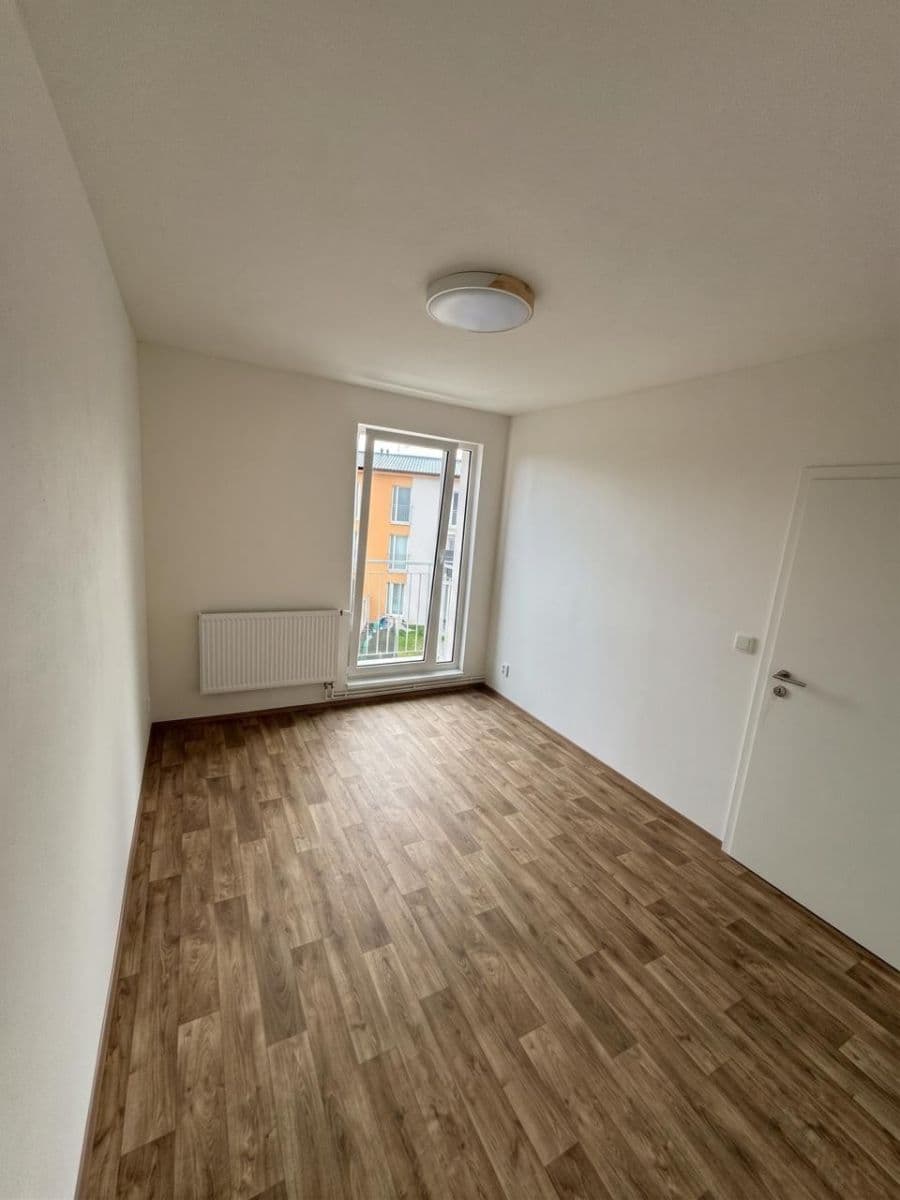 Prenájom bytu 2-izbový 41 m², Vestecká, Nehvizdy, Středočeský kraj Prenájom bytu 2-izbový 41 m², Vestecká, Nehvizdy, Středočeský kraj