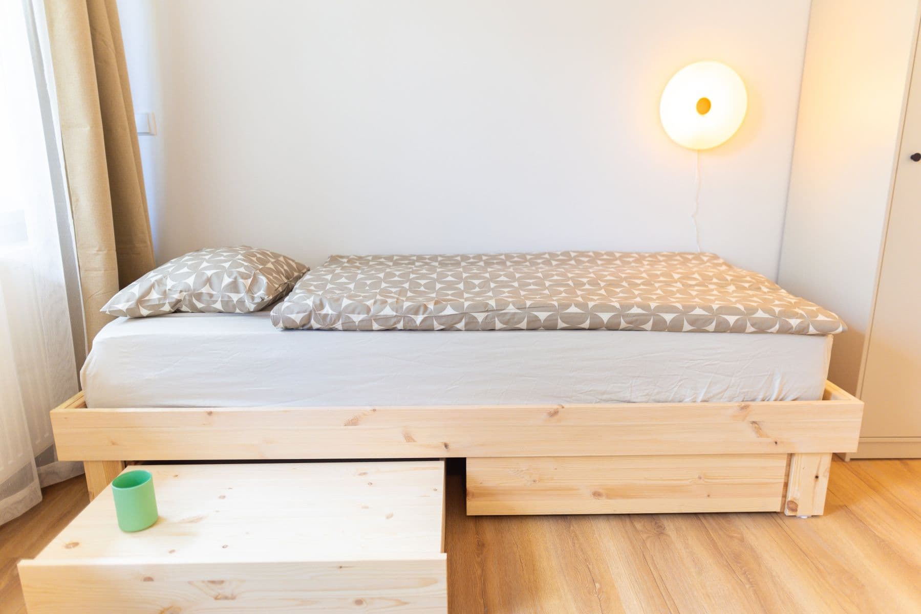 Prenájom bytu 30 m², Nad Lávkou, Praha, Praha Prenájom bytu 30 m², Nad Lávkou, Praha, Praha