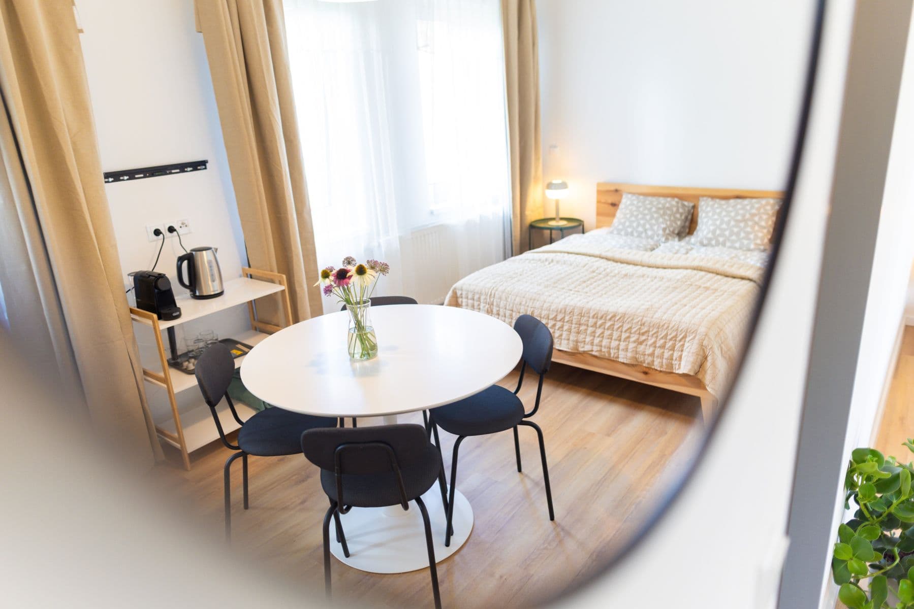 Prenájom bytu 30 m², Nad Lávkou, Praha, Praha Prenájom bytu 30 m², Nad Lávkou, Praha, Praha
