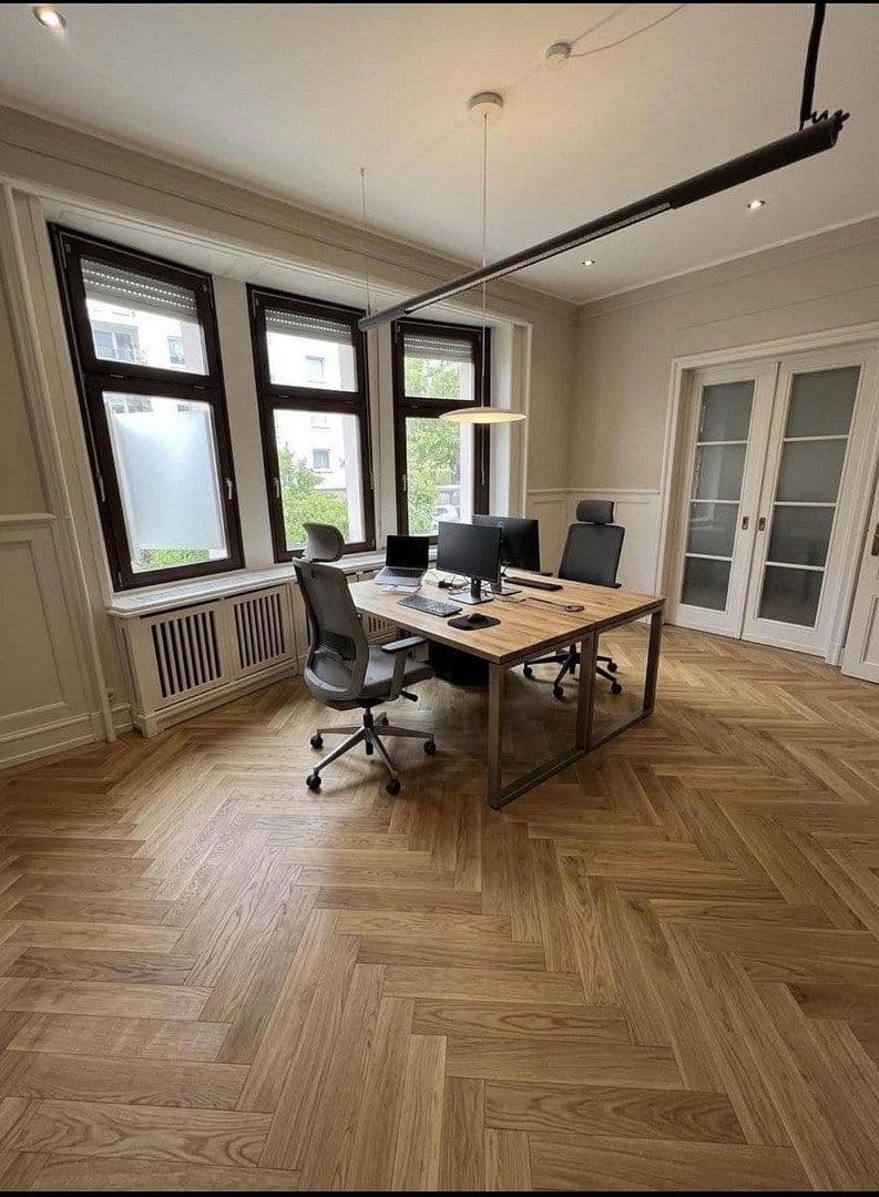 Prenájom kancelárie 120 m², Frankfurt am Main, Hesensko Prenájom kancelárie 120 m², Frankfurt am Main, Hesensko