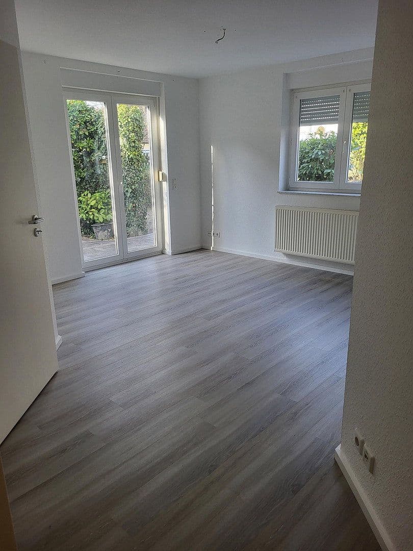Prenájom bytu 2-izbový 48 m², Baden-Baden, Bádensko-Wurttembersko Prenájom bytu 2-izbový 48 m², Baden-Baden, Bádensko-Wurttembersko