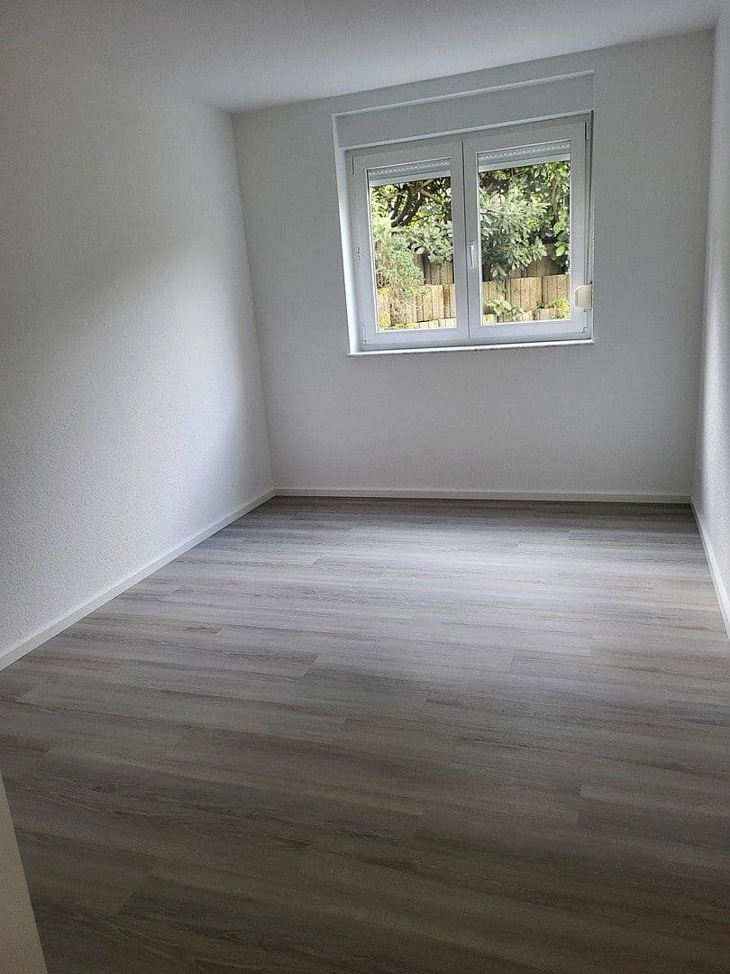 Prenájom bytu 2-izbový 48 m², Baden-Baden, Bádensko-Wurttembersko Prenájom bytu 2-izbový 48 m², Baden-Baden, Bádensko-Wurttembersko