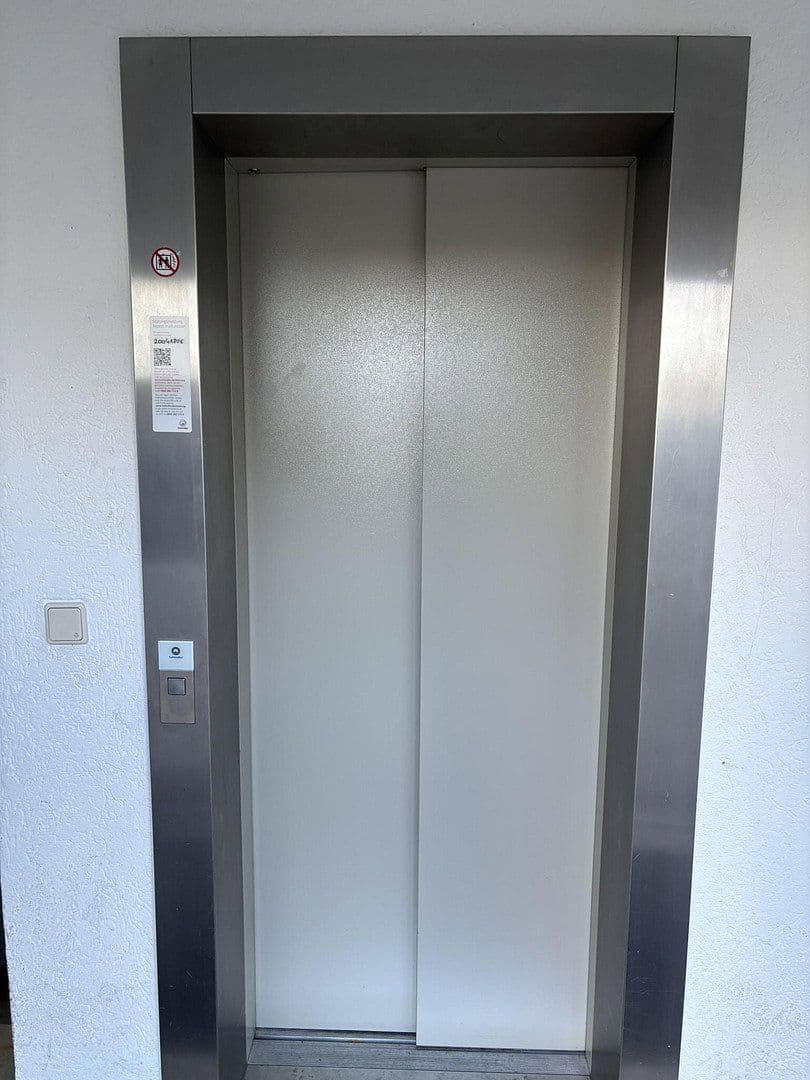 Prenájom bytu 1-izbový 40 m², Stuttgarter Straße 73, Korntal-Münchingen, Bádensko-Wurttembersko Prenájom bytu 1-izbový 40 m², Stuttgarter Straße 73, Korntal-Münchingen, Bádensko-Wurttembersko