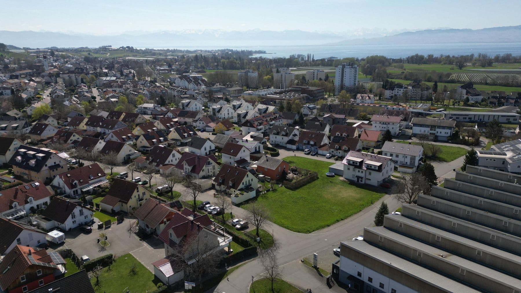 Predaj pozemku 904 m², Pfänderstrasse 37 (Ecke Säntisstrasse), Kressbronn am Bodensee, Bádensko-Wurttembersko Predaj pozemku 904 m², Pfänderstrasse 37 (Ecke Säntisstrasse), Kressbronn am Bodensee, Bádensko-Wurttembersko