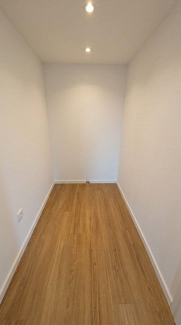 Prenájom bytu 3-izbový 63 m², Frechen, Severné Porýnie - Westfálsko Prenájom bytu 3-izbový 63 m², Frechen, Severné Porýnie - Westfálsko