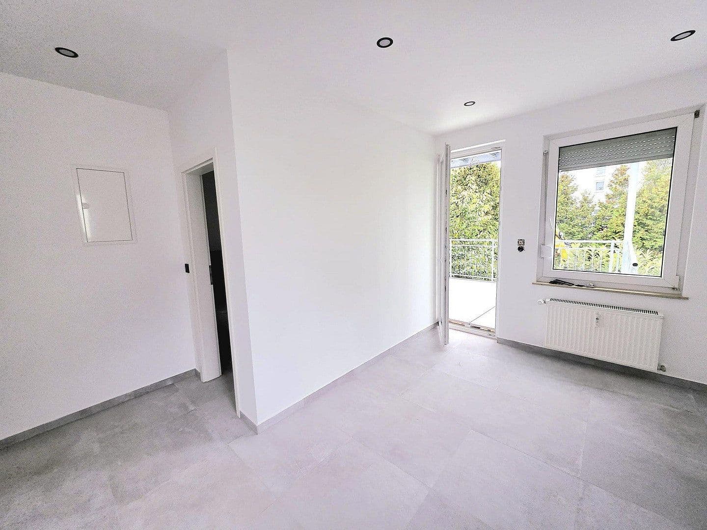 Prenájom bytu 4-izbový 100 m², Obereisesheimer Straße 21, Heilbronn, Bádensko-Wurttembersko Prenájom bytu 4-izbový 100 m², Obereisesheimer Straße 21, Heilbronn, Bádensko-Wurttembersko