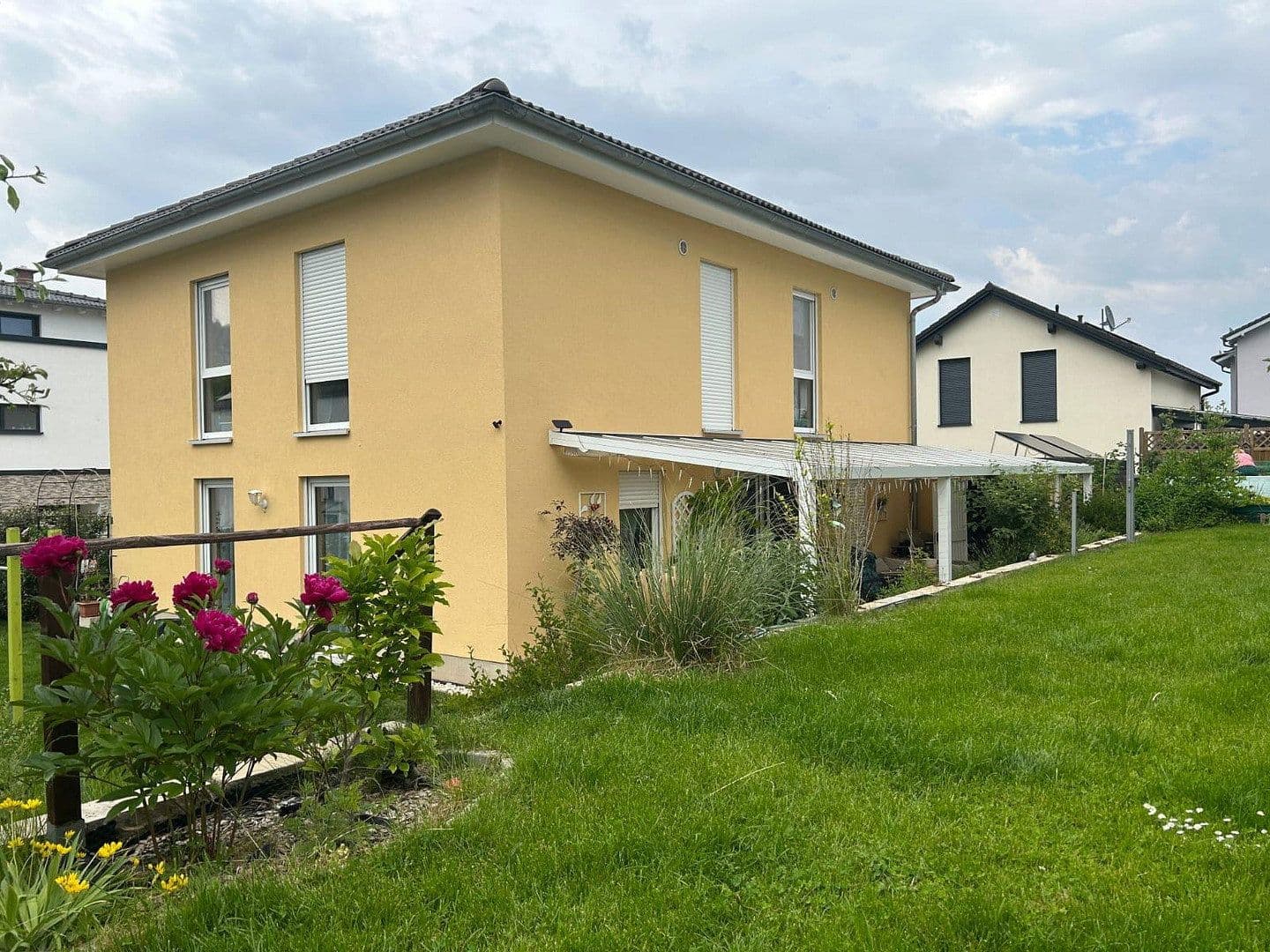 Predaj domu 150 m², pozemok 568 m², Bad Schwalbach, Hesensko Predaj domu 150 m², pozemok 568 m², Bad Schwalbach, Hesensko