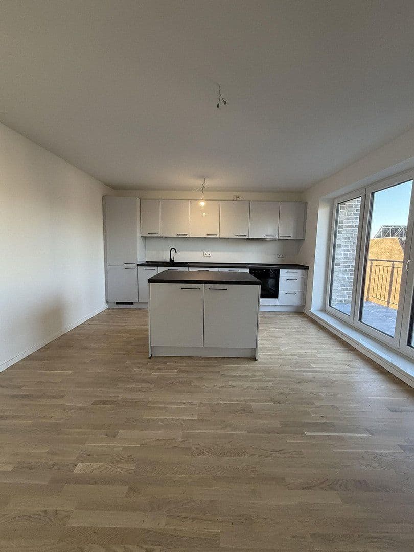 Prenájom bytu 4-izbový 102 m², Schützenstraße 21, Kaltenkirchen, Šlezvicko-Holštajnsko Prenájom bytu 4-izbový 102 m², Schützenstraße 21, Kaltenkirchen, Šlezvicko-Holštajnsko