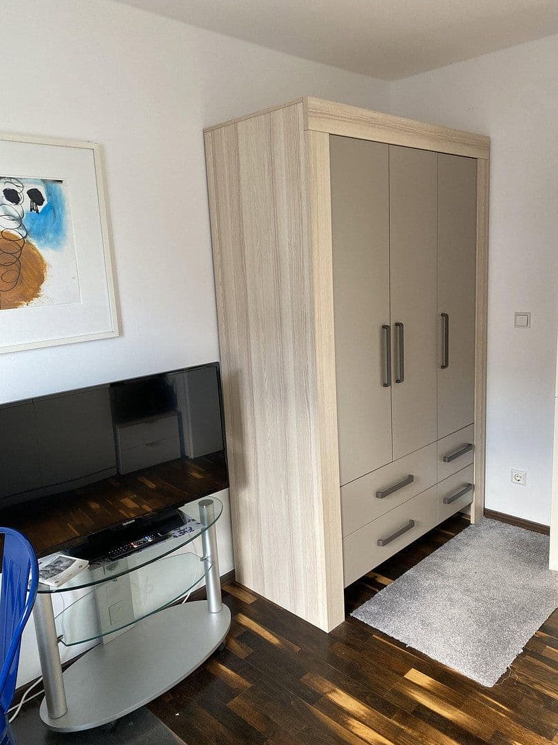 Prenájom bytu 20 m², Filderbahnstr. 13, Stuttgart, Bádensko-Wurttembersko Prenájom bytu 20 m², Filderbahnstr. 13, Stuttgart, Bádensko-Wurttembersko
