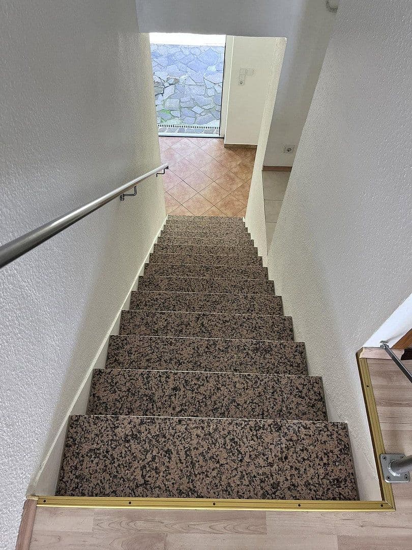 Predaj bytu 3-izbový 72 m², August-Bebel-Straße 182 A, Grünhain-Beierfeld, Sasko Predaj bytu 3-izbový 72 m², August-Bebel-Straße 182 A, Grünhain-Beierfeld, Sasko