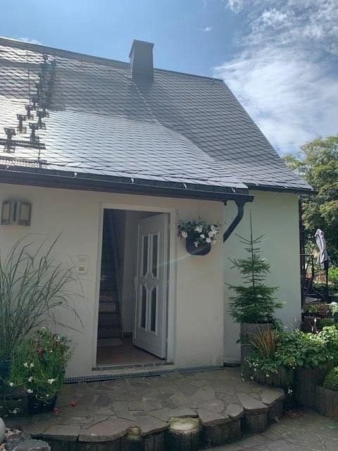 Predaj bytu 3-izbový 72 m², August-Bebel-Straße 182 A, Grünhain-Beierfeld, Sasko Predaj bytu 3-izbový 72 m², August-Bebel-Straße 182 A, Grünhain-Beierfeld, Sasko