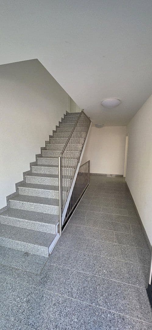 Prenájom bytu 3-izbový 74 m², Brunnengasse 6, Ingersheim, Bádensko-Wurttembersko Prenájom bytu 3-izbový 74 m², Brunnengasse 6, Ingersheim, Bádensko-Wurttembersko