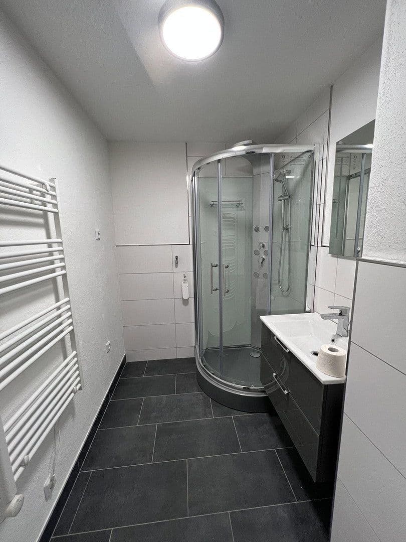 Prenájom bytu 1-izbový 32 m², Göttschieder Str. 7, Idar-Oberstein, Porýnie-Falcko Prenájom bytu 1-izbový 32 m², Göttschieder Str. 7, Idar-Oberstein, Porýnie-Falcko
