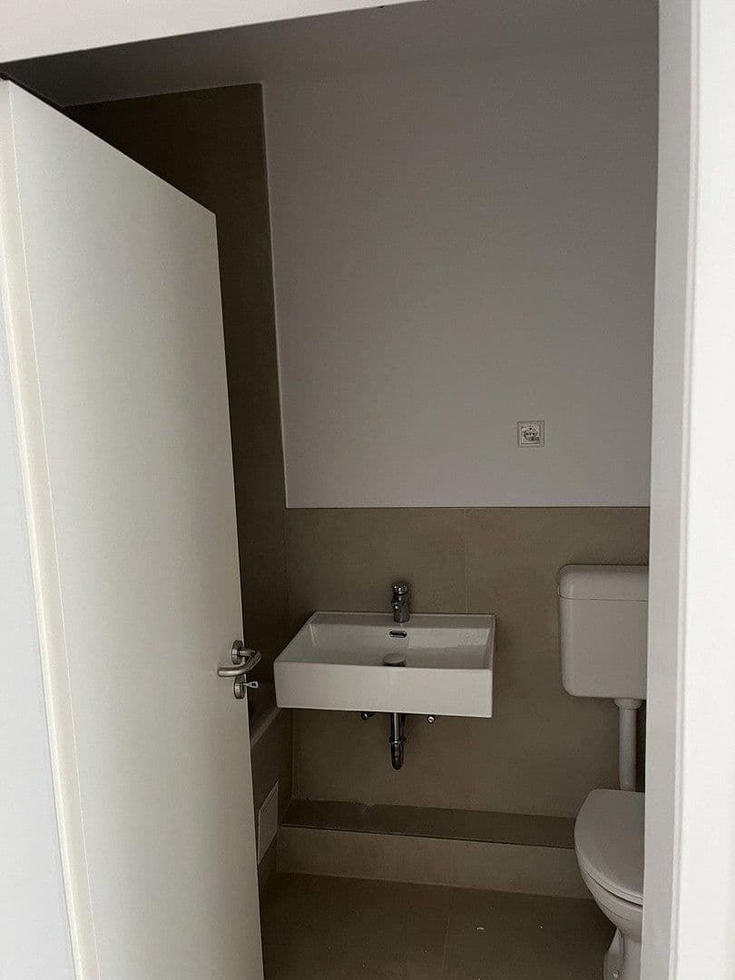 Prenájom bytu 1-izbový 30 m², Dieselstraße 25, Krefeld, Severné Porýnie - Westfálsko Prenájom bytu 1-izbový 30 m², Dieselstraße 25, Krefeld, Severné Porýnie - Westfálsko