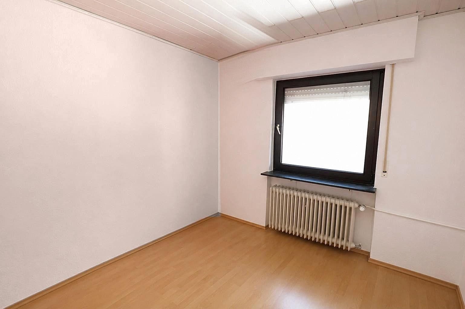 Prenájom bytu 3-izbový 98 m², Hartenauer Str. 45, Bickenbach, Hesensko Prenájom bytu 3-izbový 98 m², Hartenauer Str. 45, Bickenbach, Hesensko
