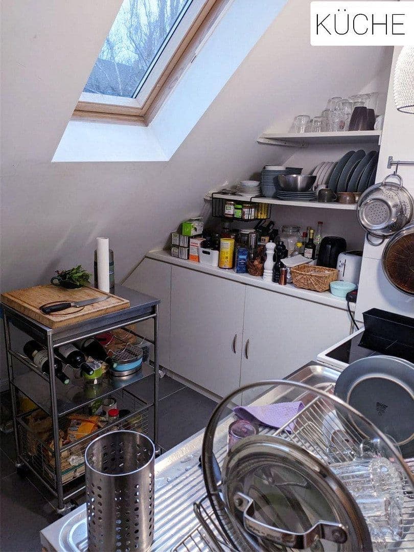 Prenájom bytu 2-izbový 55 m², Bataverstr. 28, Köln, Severné Porýnie - Westfálsko Prenájom bytu 2-izbový 55 m², Bataverstr. 28, Köln, Severné Porýnie - Westfálsko