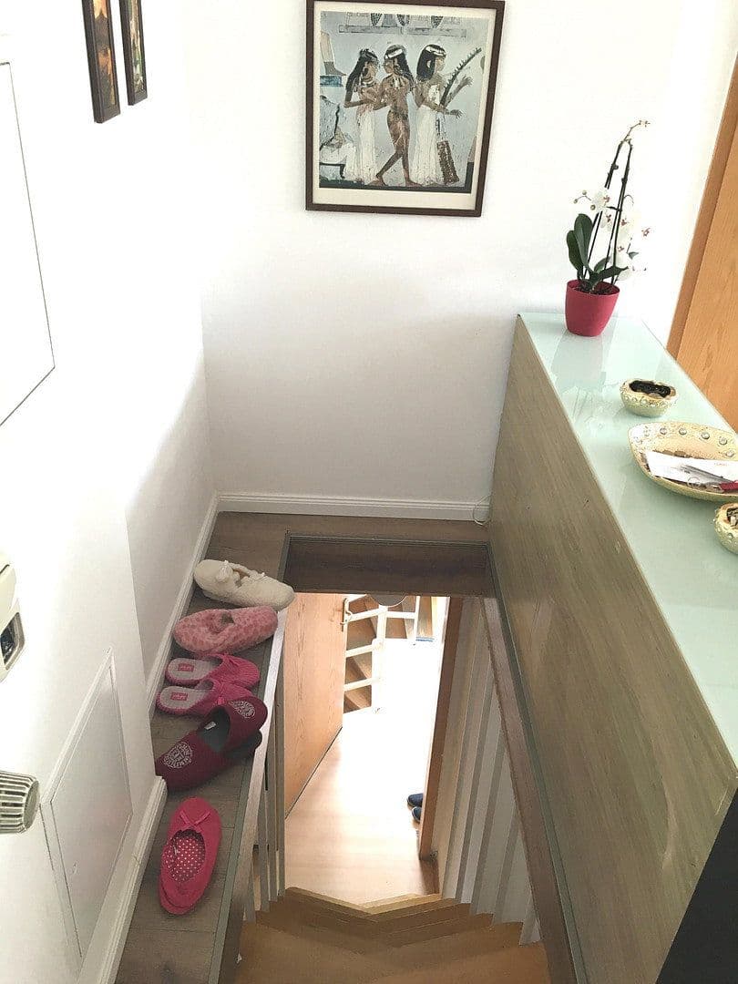 Prenájom bytu 2-izbový 55 m², Bataverstr. 28, Köln, Severné Porýnie - Westfálsko Prenájom bytu 2-izbový 55 m², Bataverstr. 28, Köln, Severné Porýnie - Westfálsko