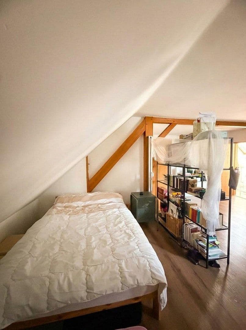 Prenájom bytu 2-izbový 55 m², Bataverstr. 28, Köln, Severné Porýnie - Westfálsko Prenájom bytu 2-izbový 55 m², Bataverstr. 28, Köln, Severné Porýnie - Westfálsko