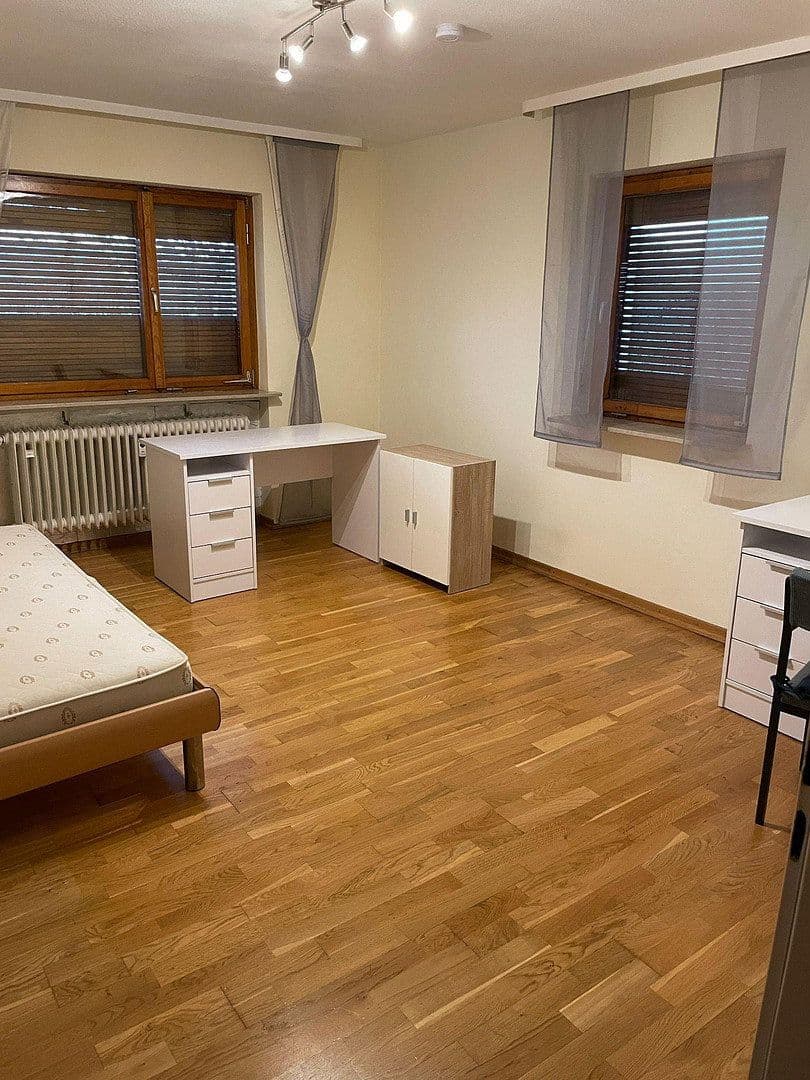 Prenájom bytu 2-izbový 60 m², Würzburg, Bavorsko Prenájom bytu 2-izbový 60 m², Würzburg, Bavorsko