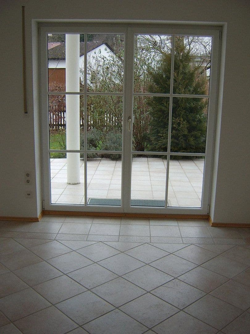 Prenájom domu 210 m², pozemok 500 m², Elkofener Weg 31, Grafing b. München, Bavorsko Prenájom domu 210 m², pozemok 500 m², Elkofener Weg 31, Grafing b. München, Bavorsko