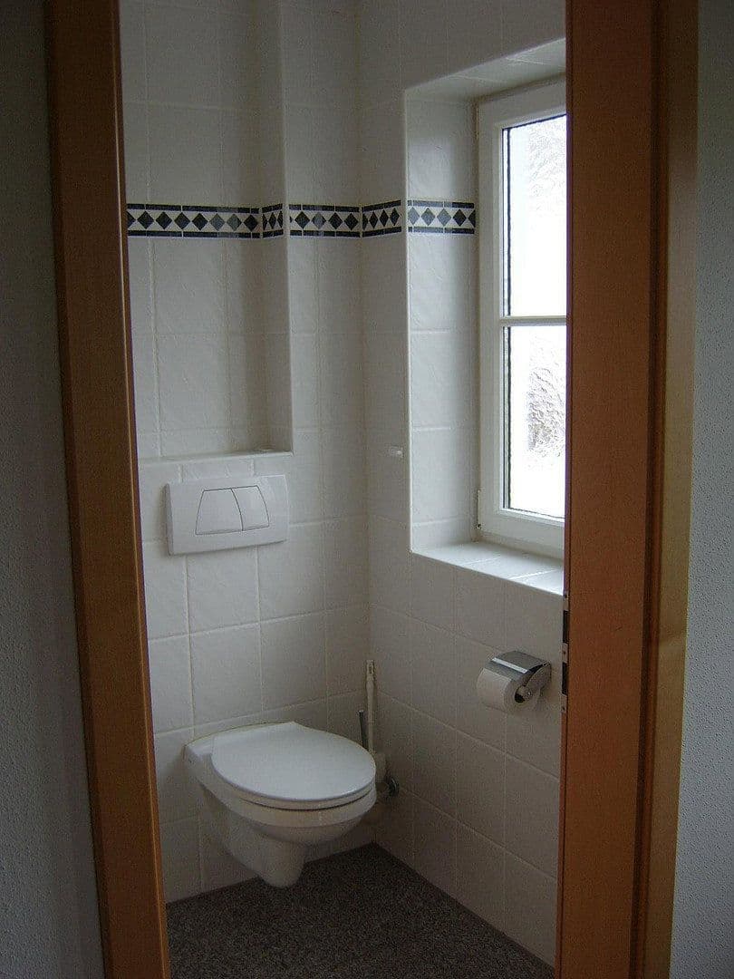 Prenájom domu 210 m², pozemok 500 m², Elkofener Weg 31, Grafing b. München, Bavorsko Prenájom domu 210 m², pozemok 500 m², Elkofener Weg 31, Grafing b. München, Bavorsko