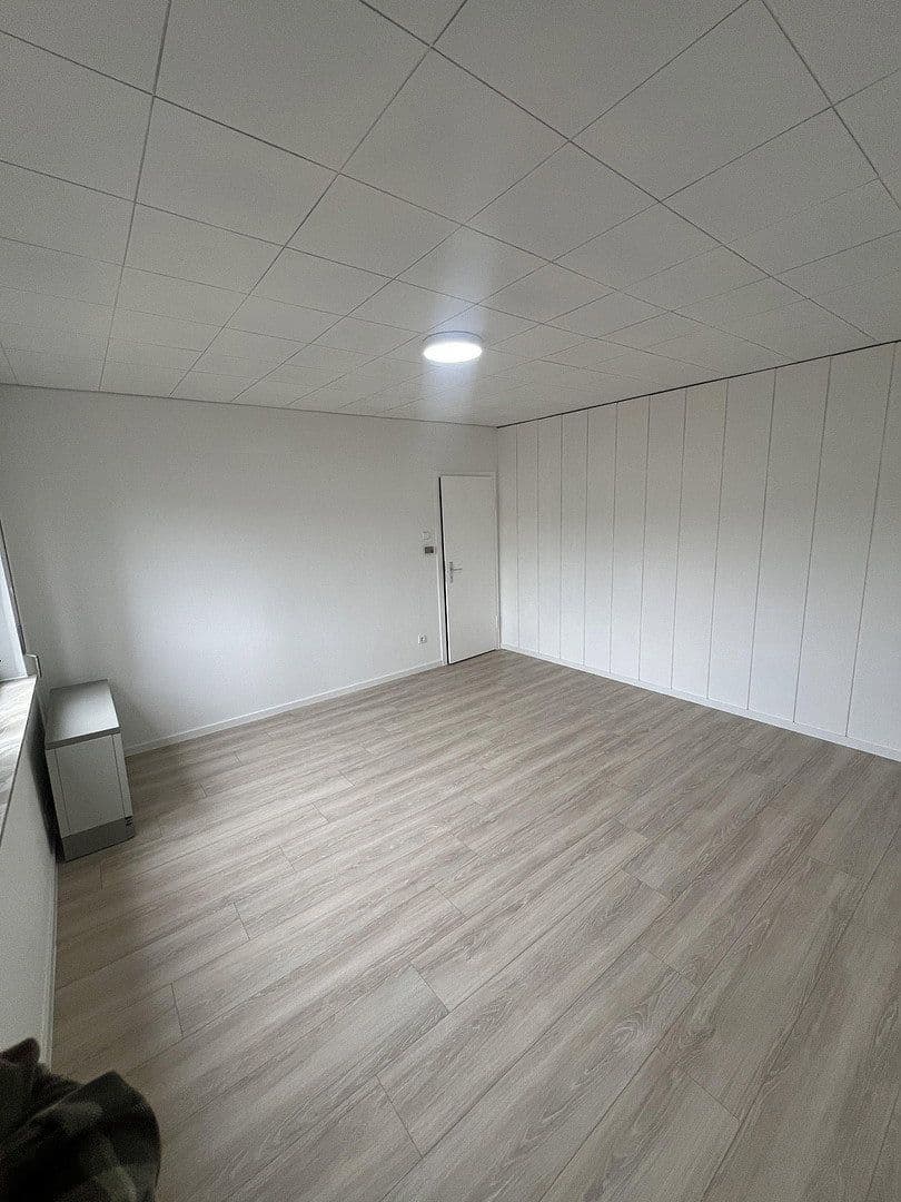 Prenájom bytu 3-izbový 72 m², Hirschberger Straße 6, Wolfsburg, Dolné Sasko Prenájom bytu 3-izbový 72 m², Hirschberger Straße 6, Wolfsburg, Dolné Sasko